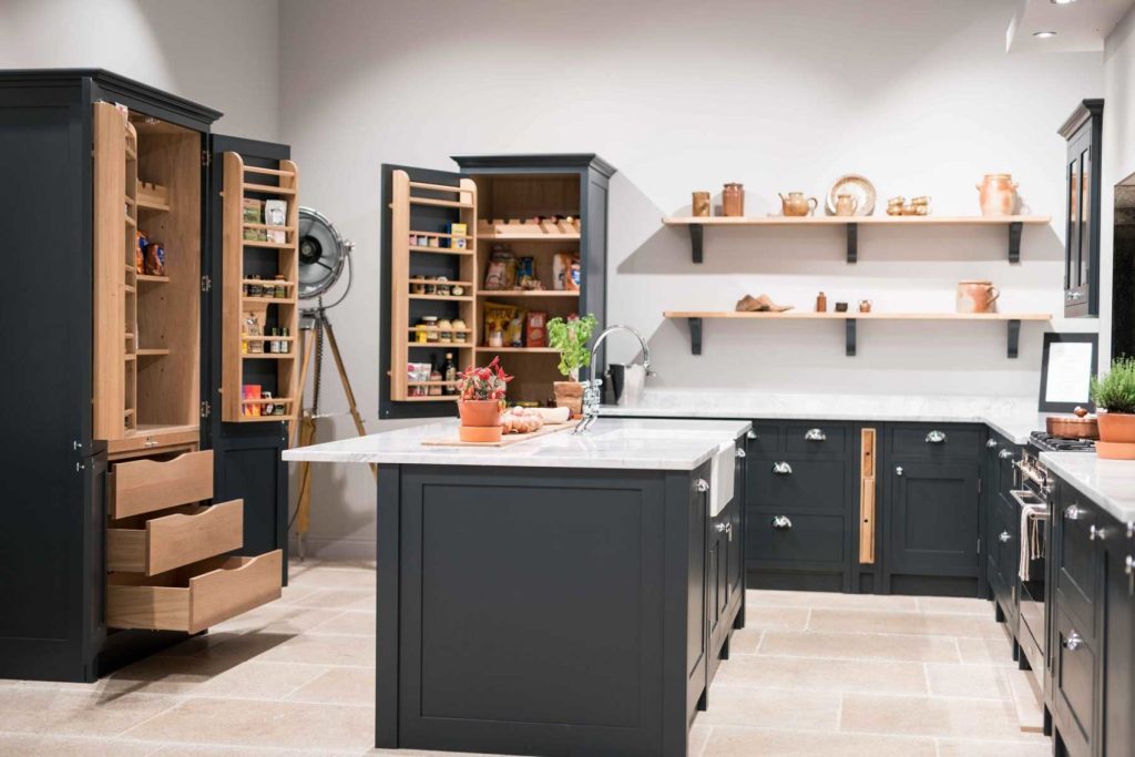 Small space kitchen decoration