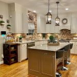 1.-Use-Lantern-Chandaliers-for-a-Farmhouse-Look