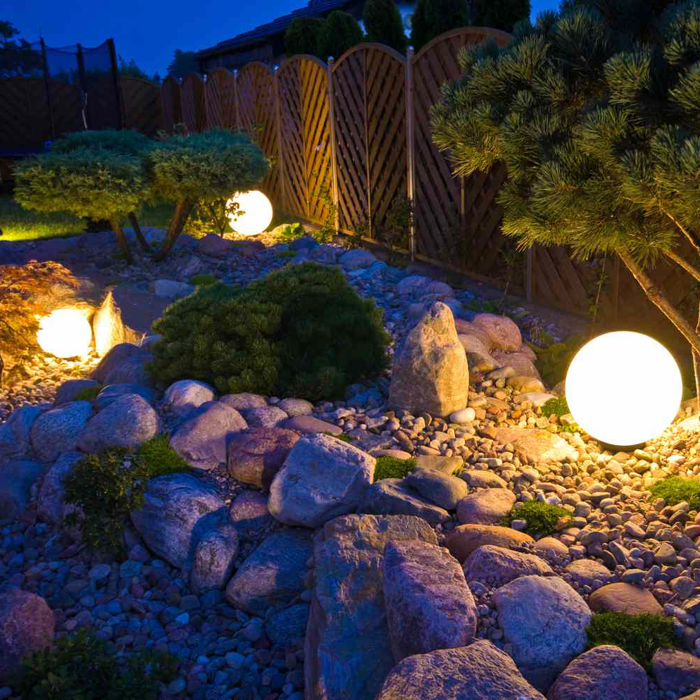 Globelightsingarden-4c26d304126645f6a31dba6193cb3dea
