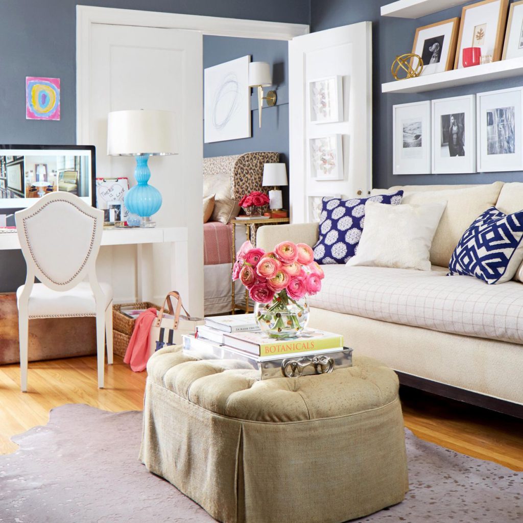 grey-walls-chandelier-799756e4-4169c1f16c5d4feda400fb29c00b9a99