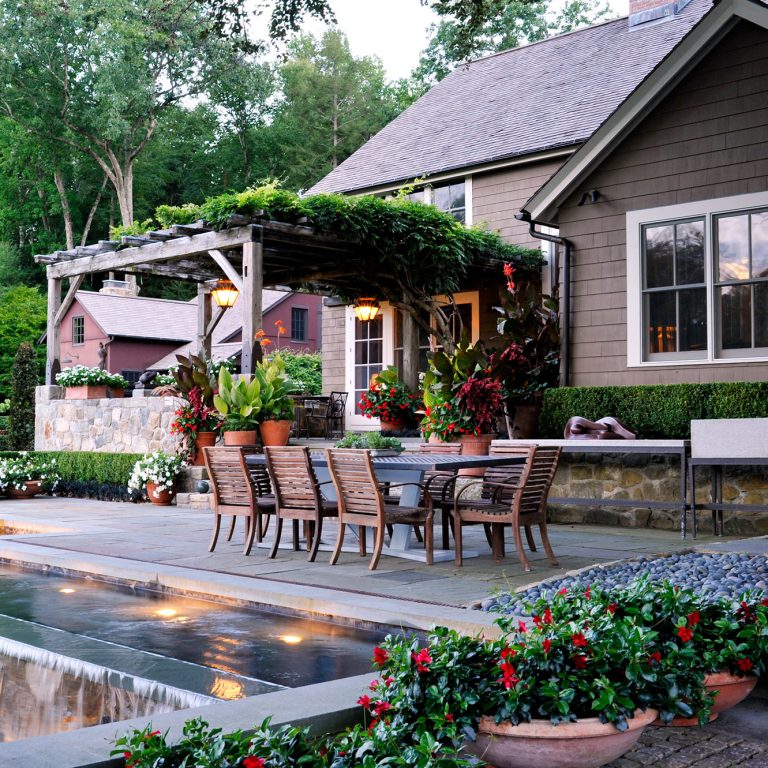 LX_OutdoorLiving_2022_Entertaining_RichardHartlage