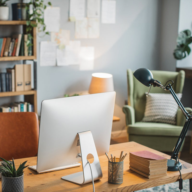 iStock-1337718072-home-office-lighting-ideas