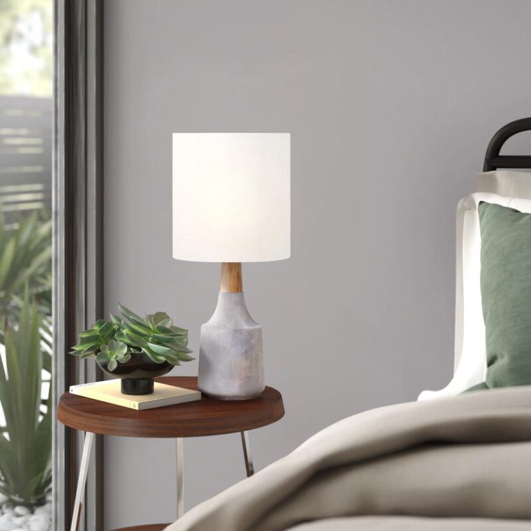 Brigs_17.5___Table_Lamp