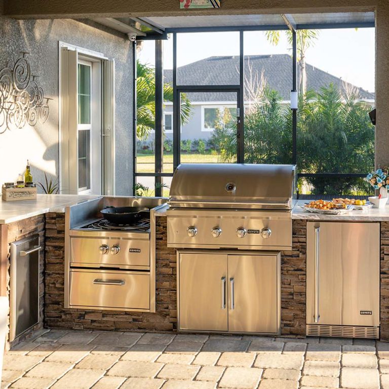 Building-an-Outdoor-Kitchen-10-Things-to-Know-Beforehand-Blog-Featured-Image