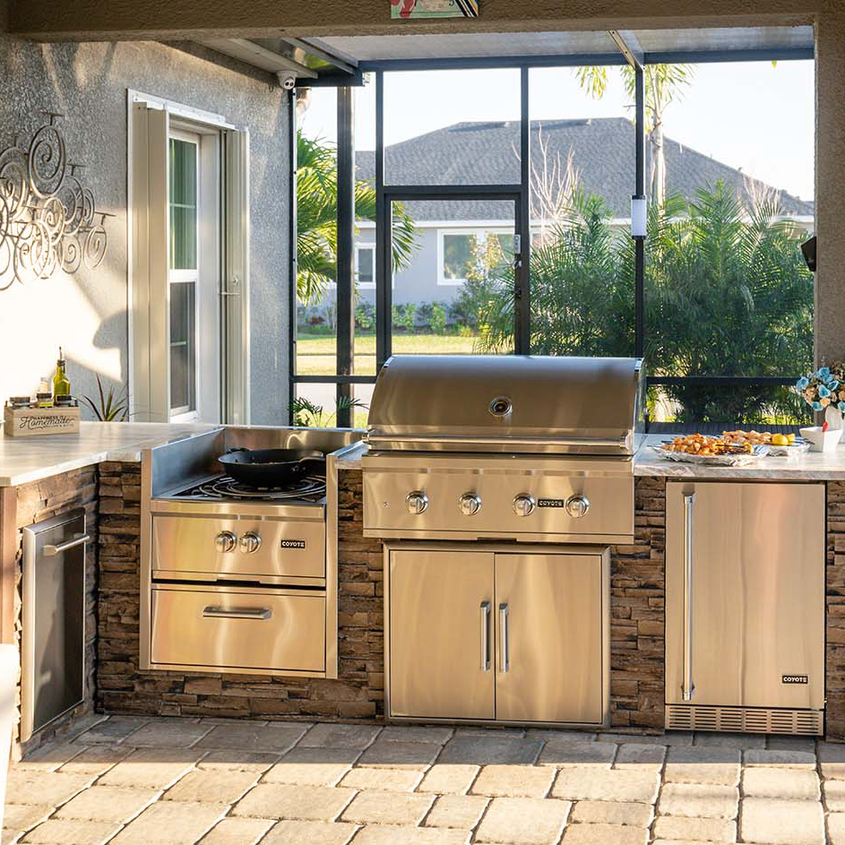 Building-an-Outdoor-Kitchen-10-Things-to-Know-Beforehand-Blog-Featured-Image