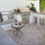 Fantastic-Outdoor-Kitchen-Design-Ideas-02-1-Kindesign