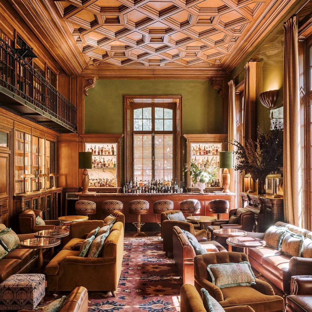 best-boutique-luxury-hotels-paris-willowandoakevents-01