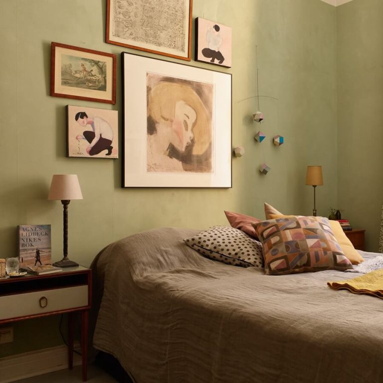 light-green-bedroom-vintage-home-nordroom